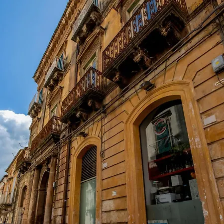 Apartment Palazzo D'arte - Luxury - Centro Ragusa